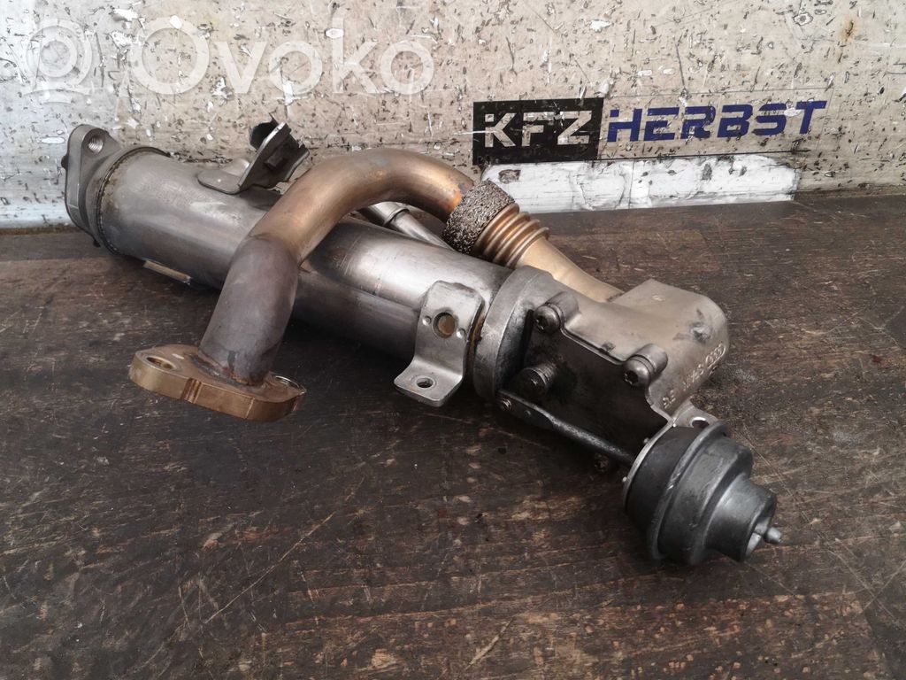 Audi A5 8T 8F Refrigerador de la válvula EGR 