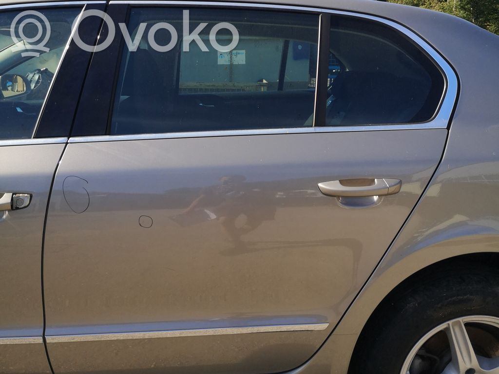 Skoda Superb B6 (3T) Tür hinten