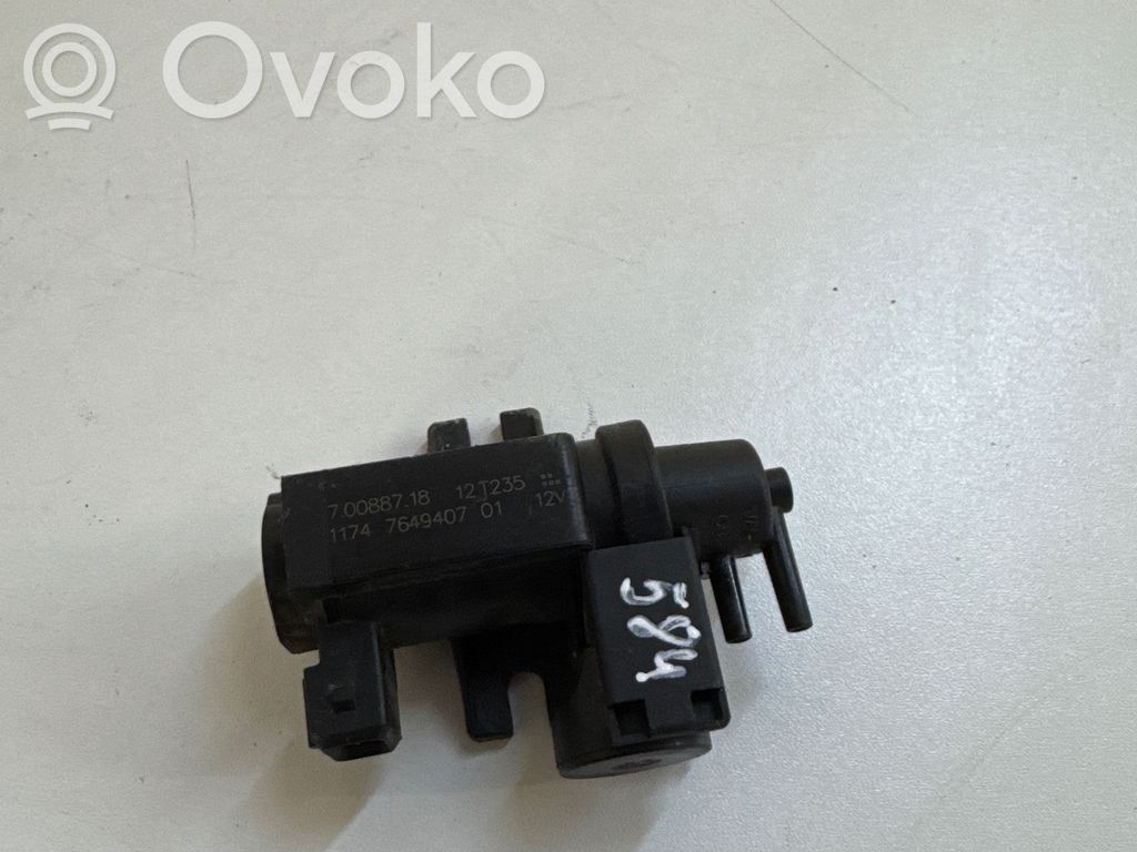 BMW 5 F10 F11 Turbo solenoid valve 