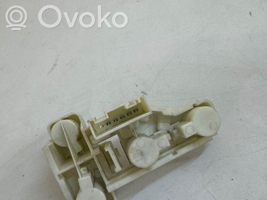 Glühbirnenhalter Heckleuchte   7160075