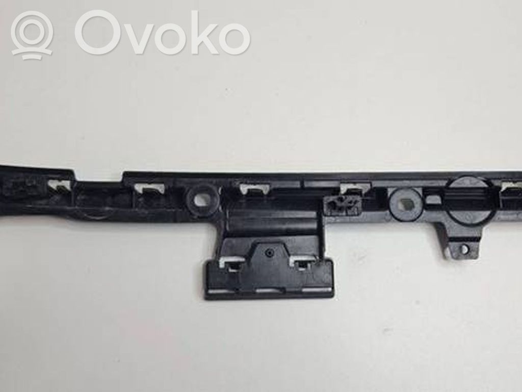 BMW 4 G22 G23 G24 G26 Ślizg listwy progowej 