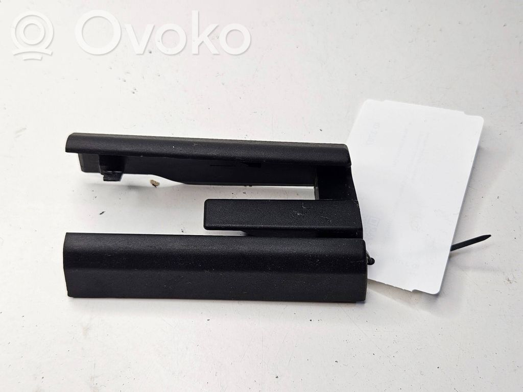 BMW 5 G30 G31 G38 Osłona szyn przedniego fotela pasażera 