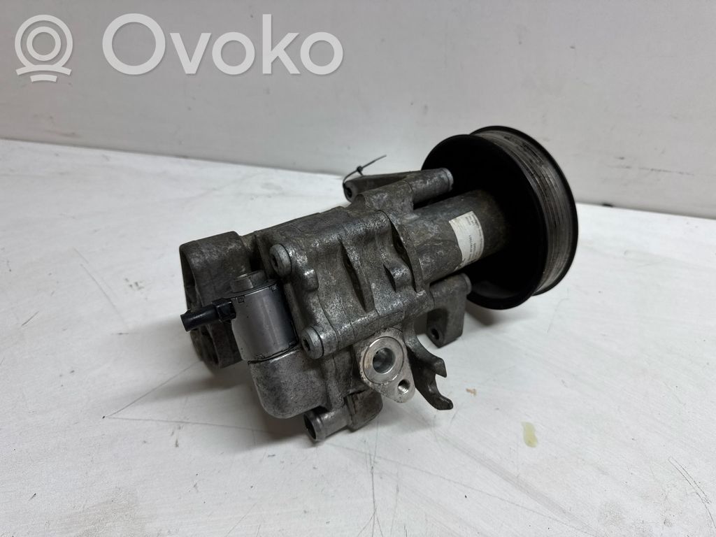 BMW 5 GT F07 Power steering pump 