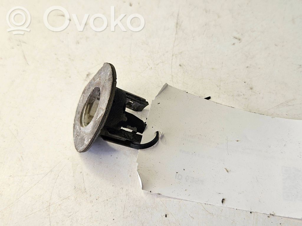 BMW X6 E71 Vordere Sensorhalterung Einparkhilfe Parktronic PDC 