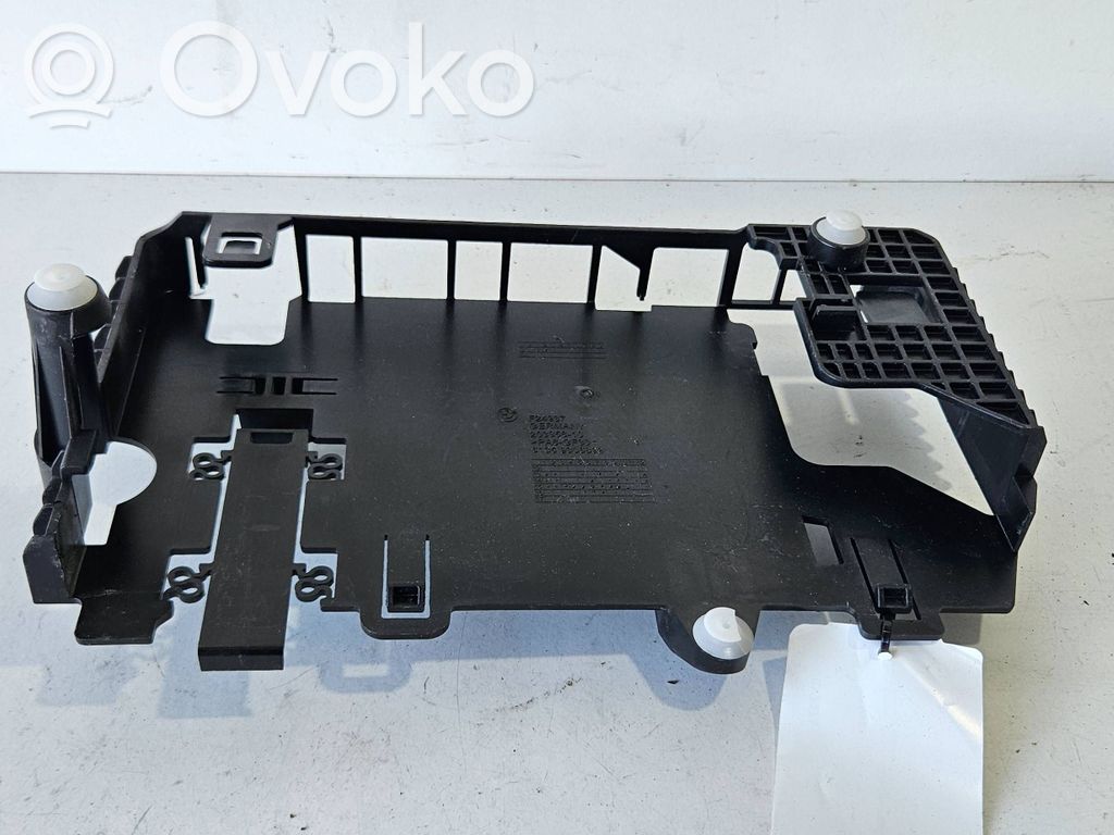 Engine control unit holder   9306899,9306899,F24937