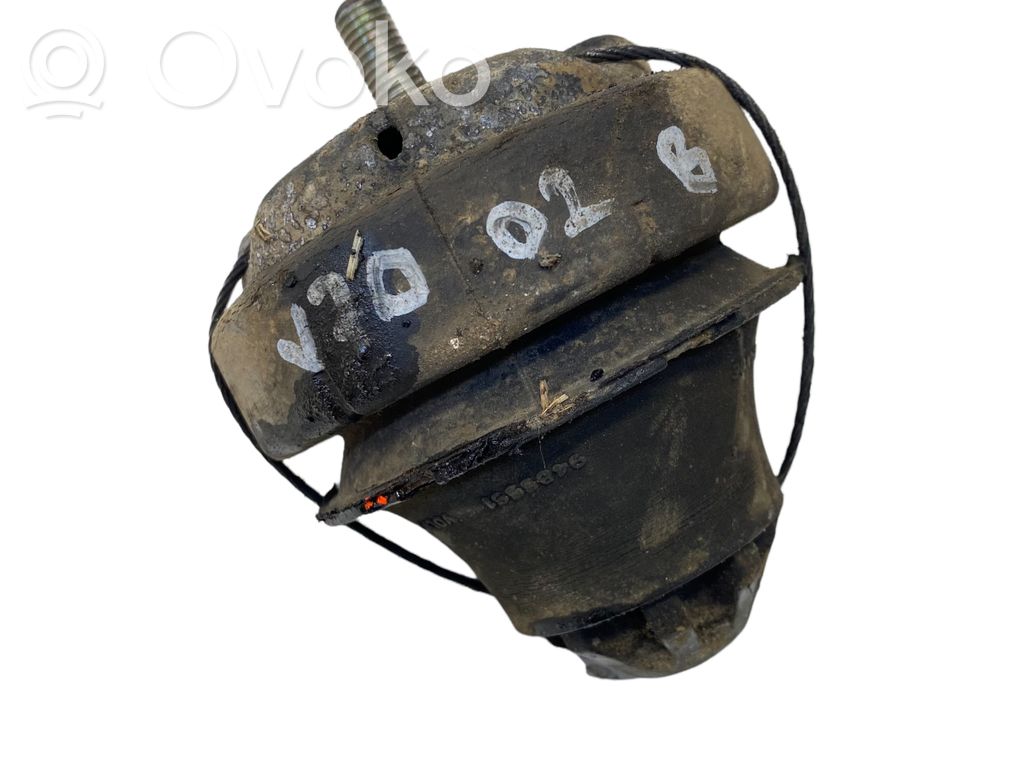 Volvo V70 Engine mount bracket 