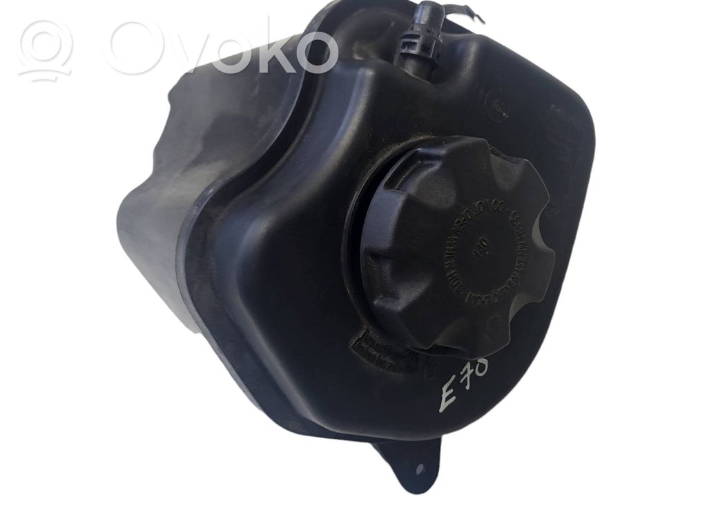Aušinimo skysčio išsiplėtimo bakelis   7552546,10834110,17117521071,17117639020,17117639021,17137516004,17137552546,17138621092,17138621092KIT,7647290,8621092