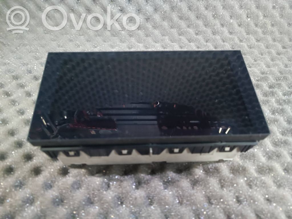 Audi e-tron Monitor / wyświetlacz / ekran 