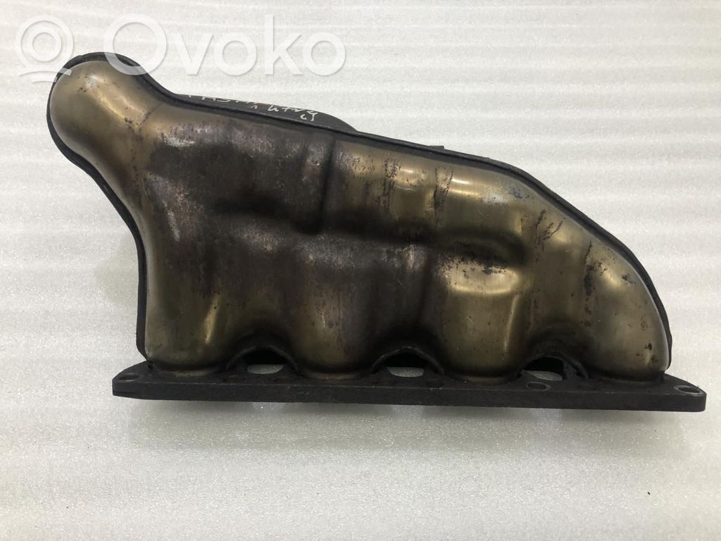 Volkswagen PASSAT B8 Exhaust manifold 