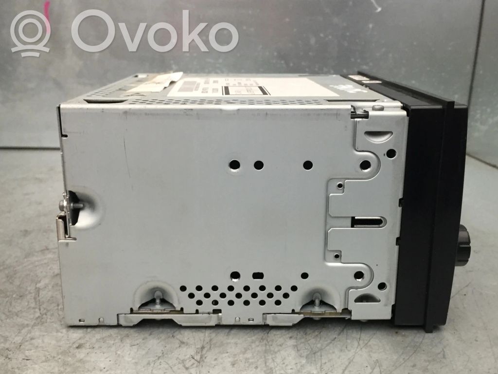 Nissan Juke I F15 Panel / Radioodtwarzacz CD/DVD/GPS 