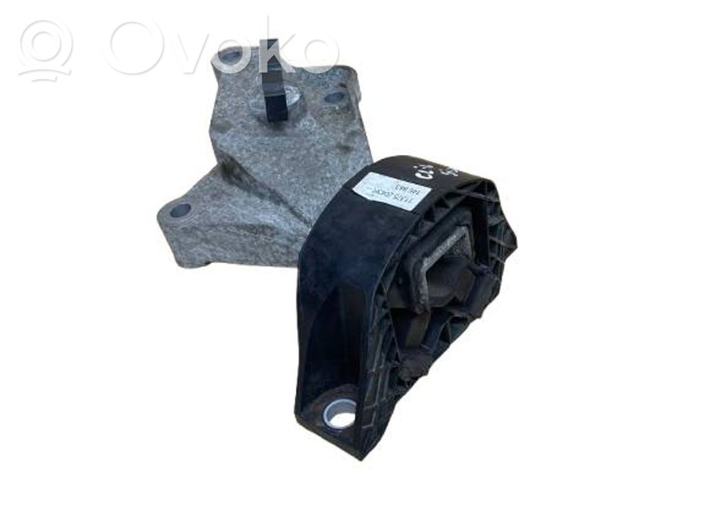 Renault Clio IV Engine mount bracket 