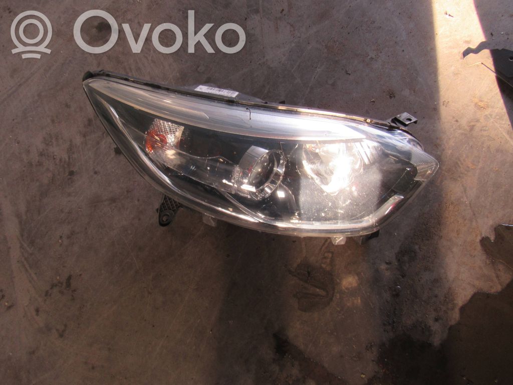 Renault Captur Headlight/headlamp 