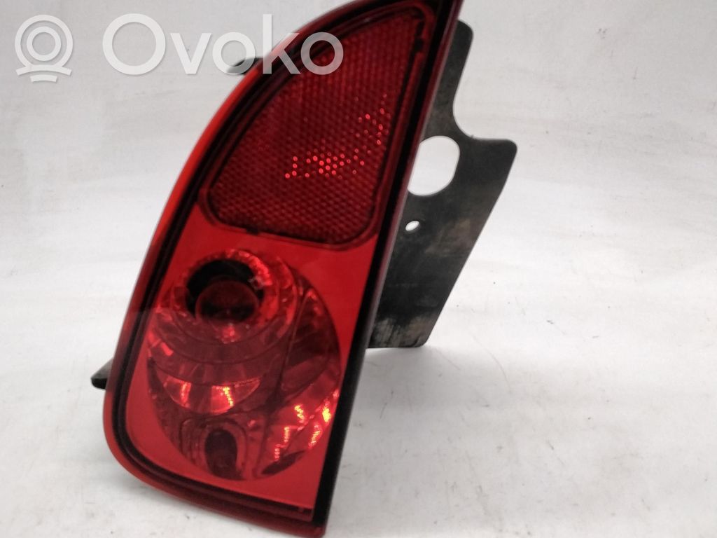Renault Espace IV Galinis žibintas dangtyje 