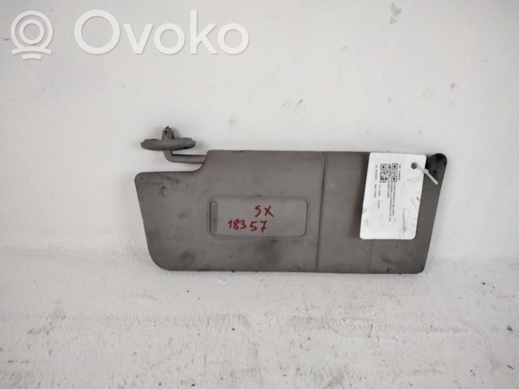 Ford Mondeo Mk III Skydelis nuo saulės 