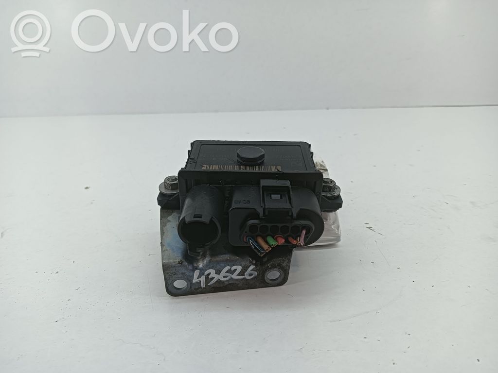 BMW 3 E46 Žvakių pakaitinimo rėlė 