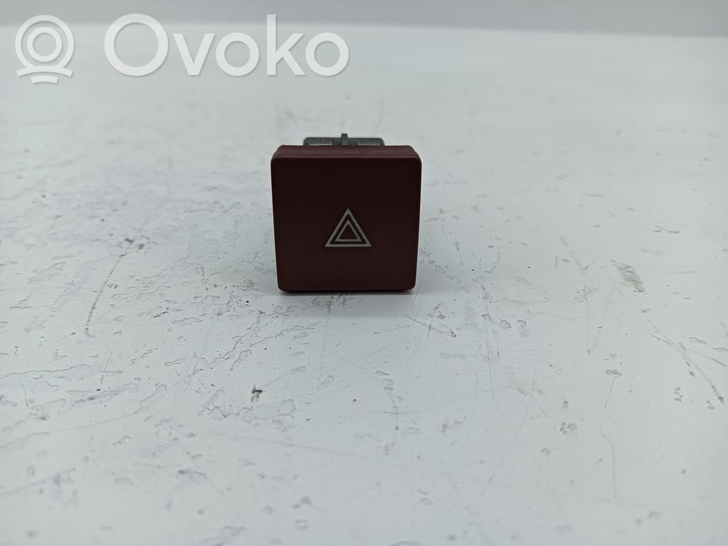 Peugeot Partner Przycisk świateł awaryjnych 