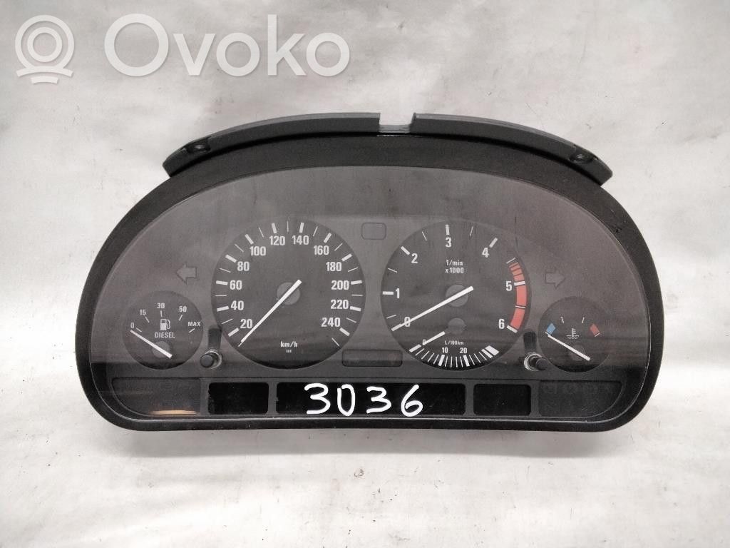 BMW 5 E39 Spidometrs (instrumentu panelī) 