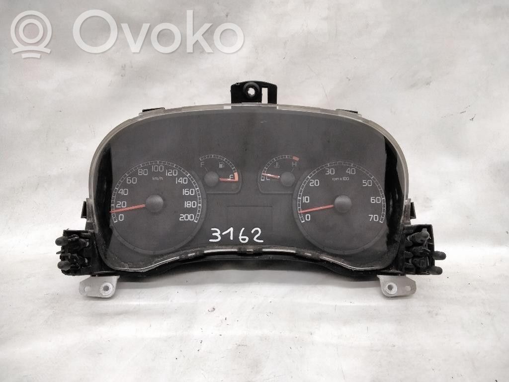Fiat Doblo Spidometrs (instrumentu panelī) 