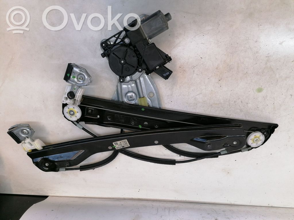 Opel Meriva B Elektryczny podnośnik szyby drzwi przednich 