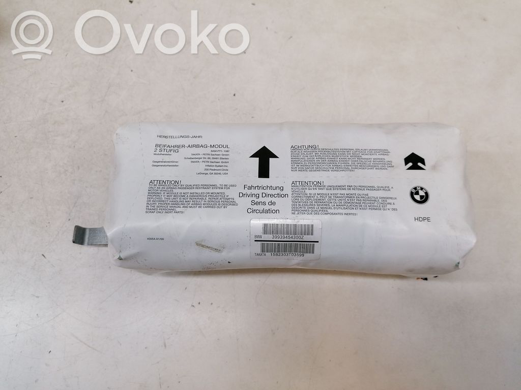 BMW 3 E46 Keleivio oro pagalvė 