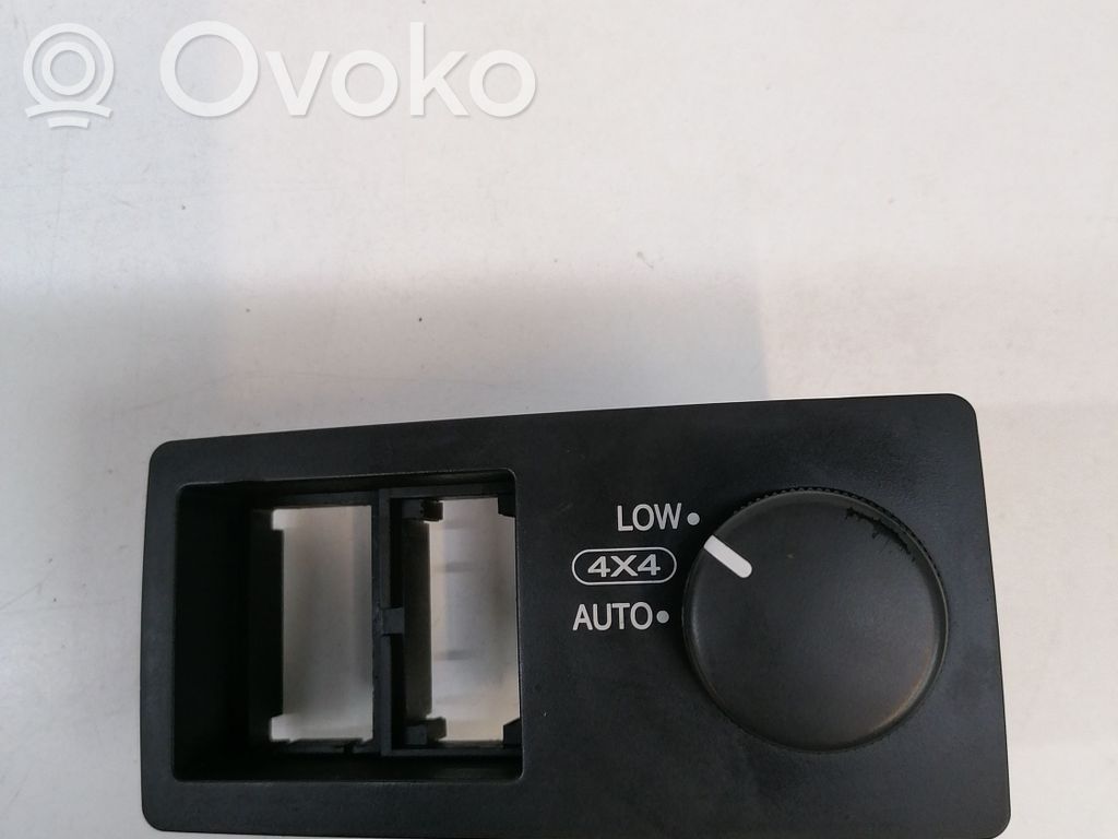 KIA Sorento Differential lock switch 