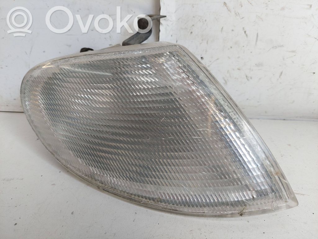 Ford Galaxy Front indicator light 