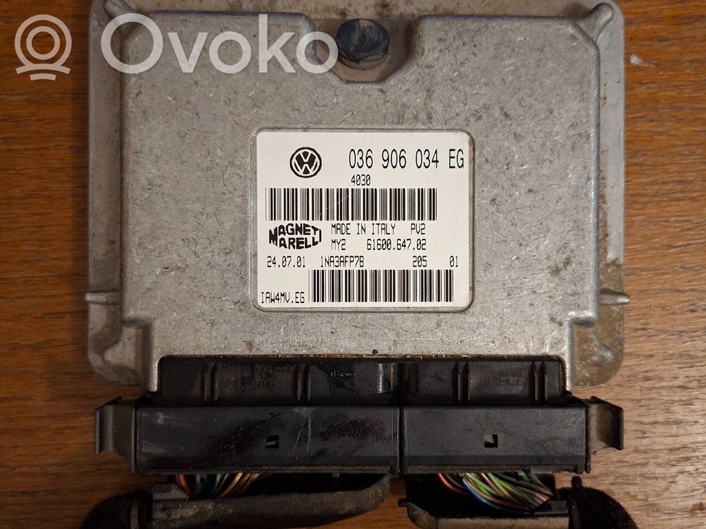 Audi A2 Unidad de control/módulo del motor 