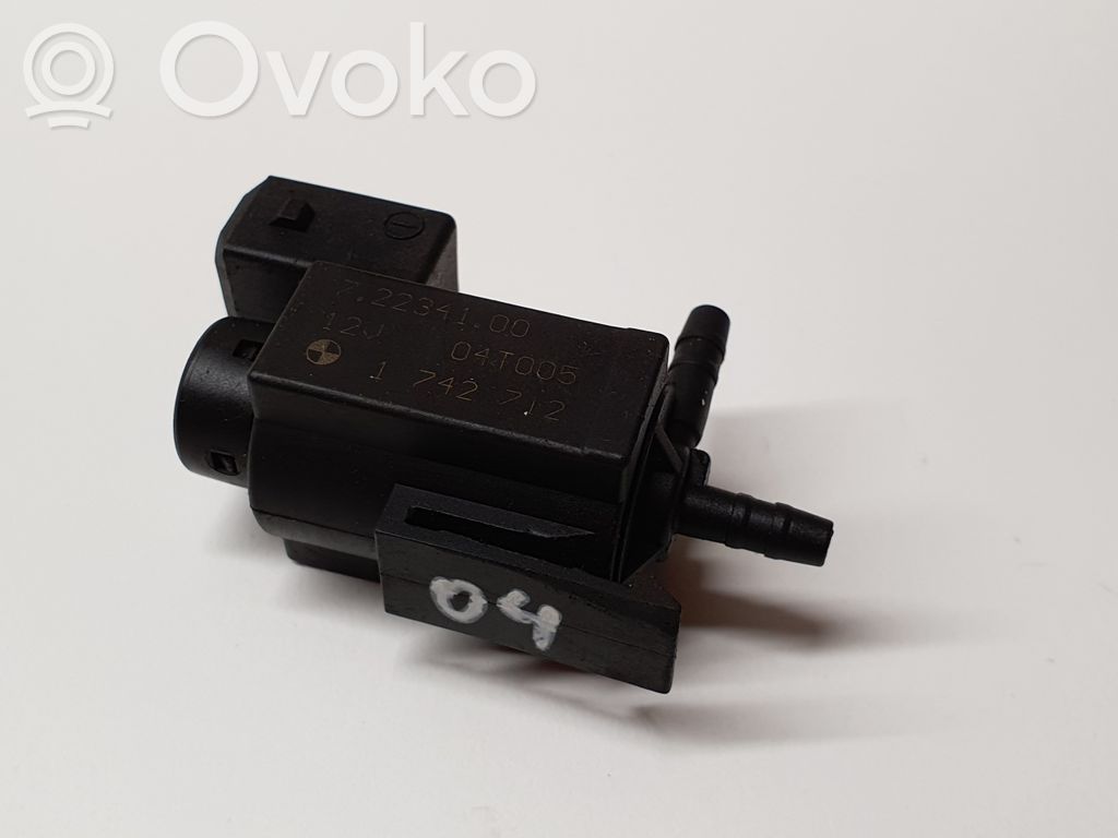 BMW 5 E60 E61 Turbo solenoid valve 
