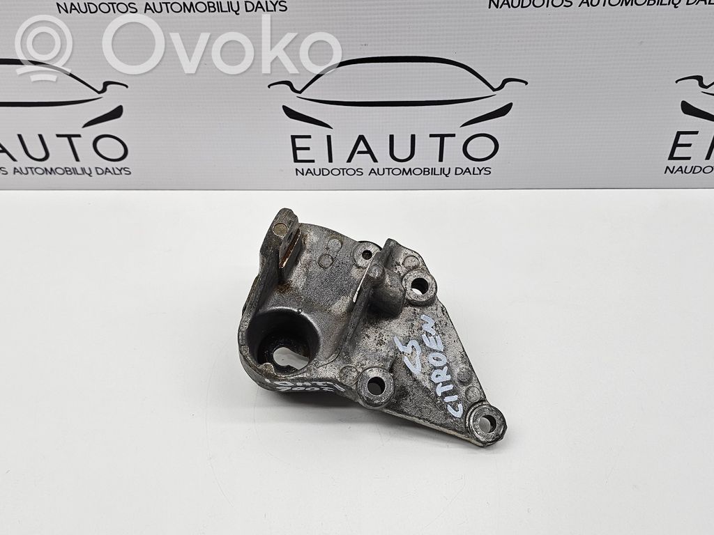 Citroen C5 Engine mounting bracket 