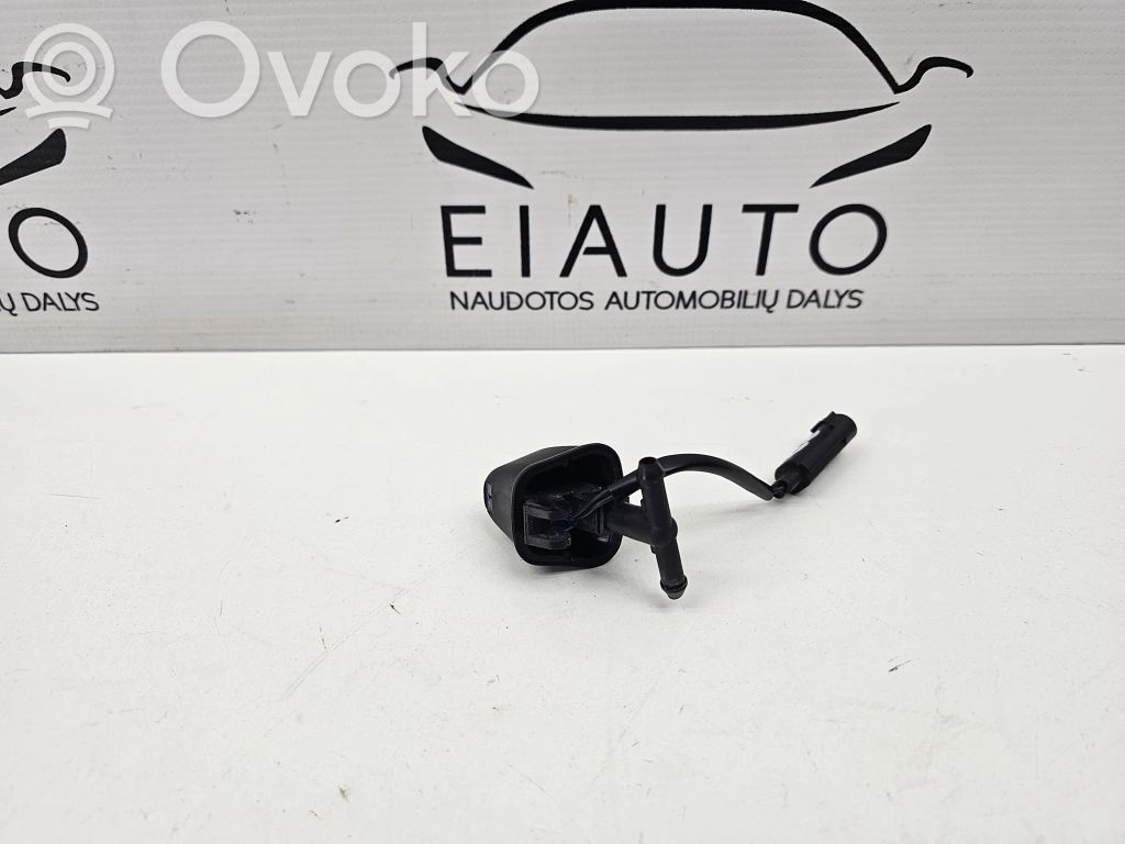 BMW 3 E90 E91 Windshield washer spray nozzle 