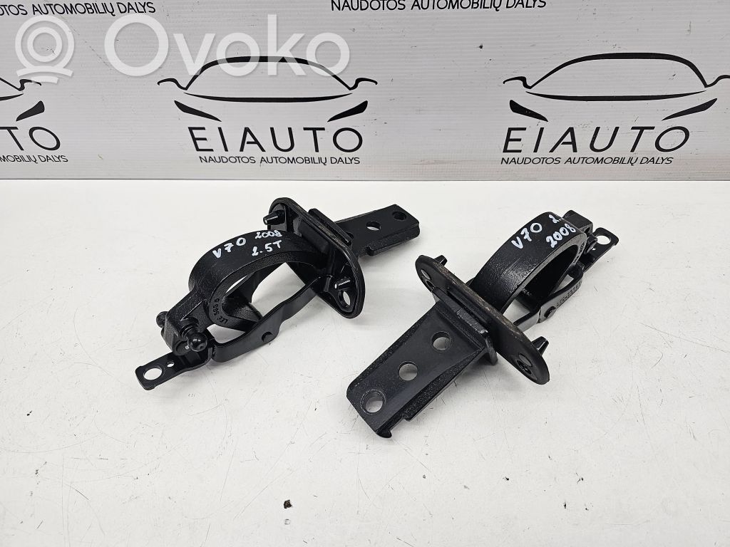 Volvo V70 Tailgate/trunk/boot hinge 