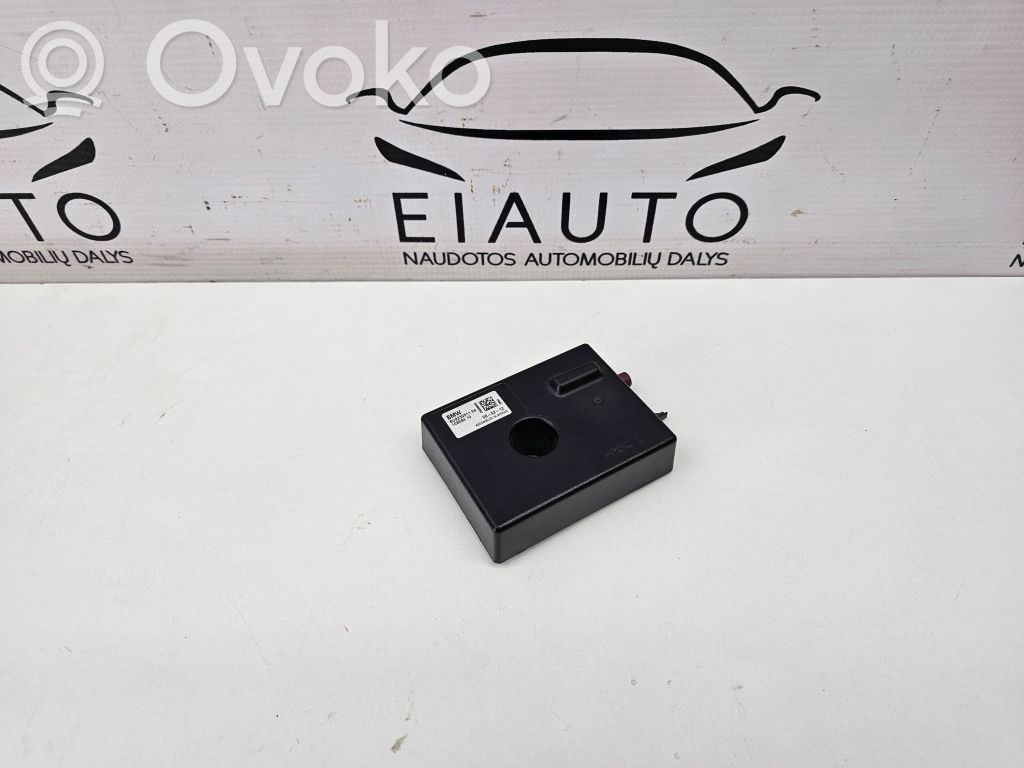 BMW 5 F10 F11 Aerial antenna amplifier 