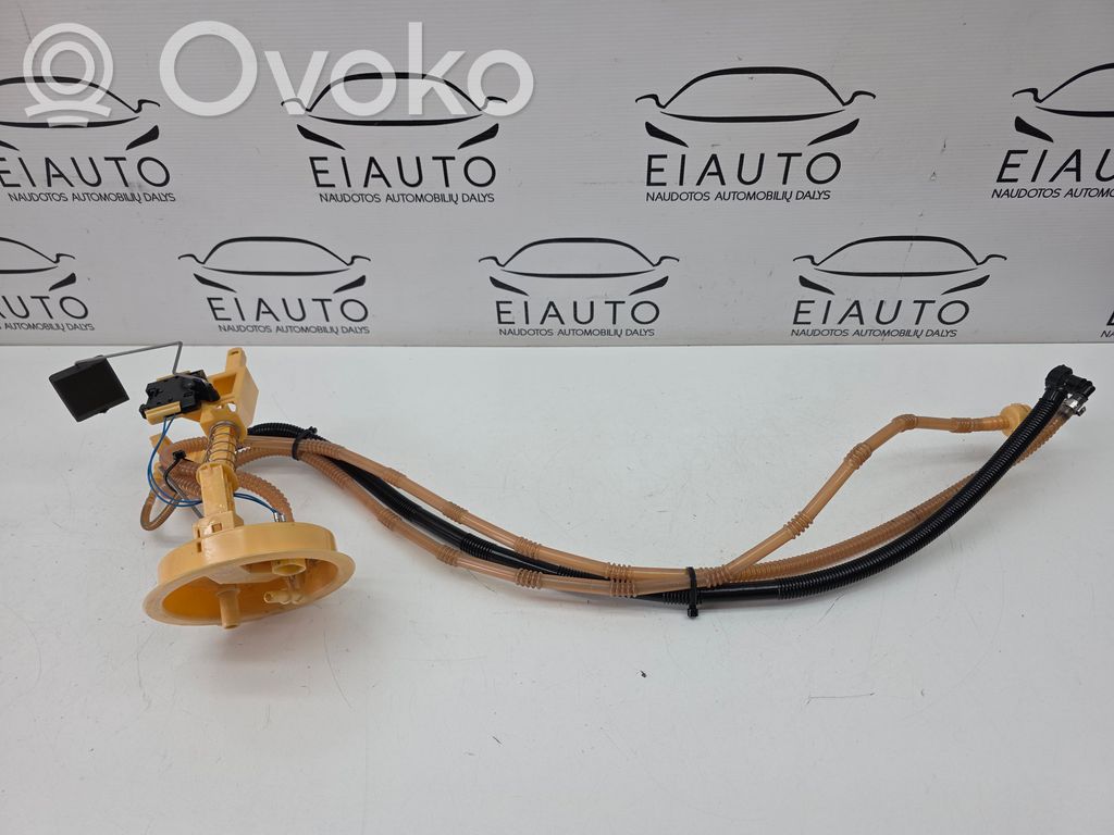 BMW 3 E92 E93 Degalų lygio daviklis 