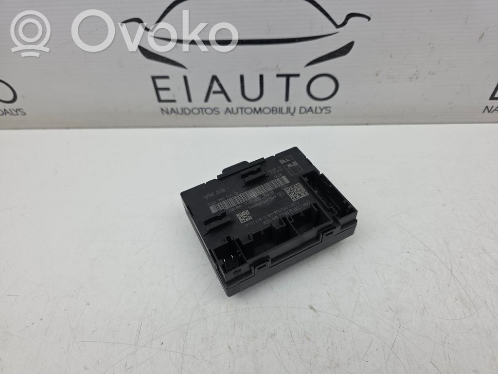 Volkswagen PASSAT B8 Door control unit/module 