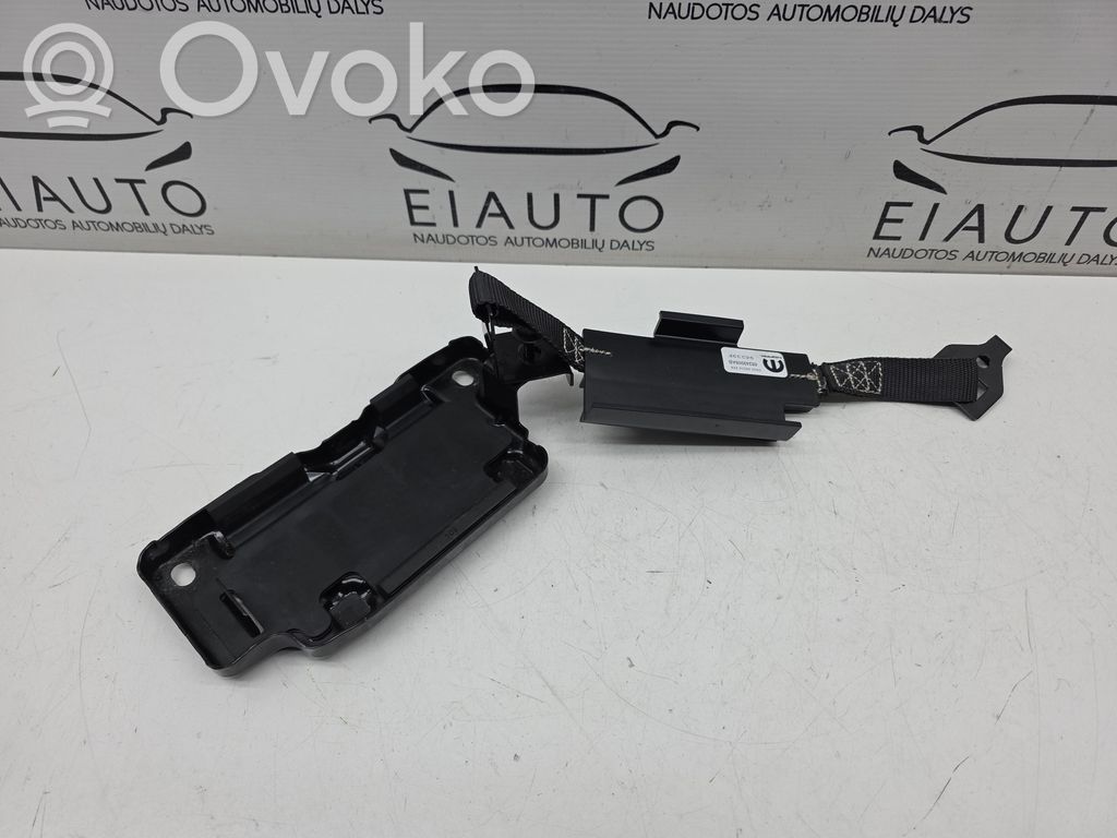 Dodge Durango III Battery tray 