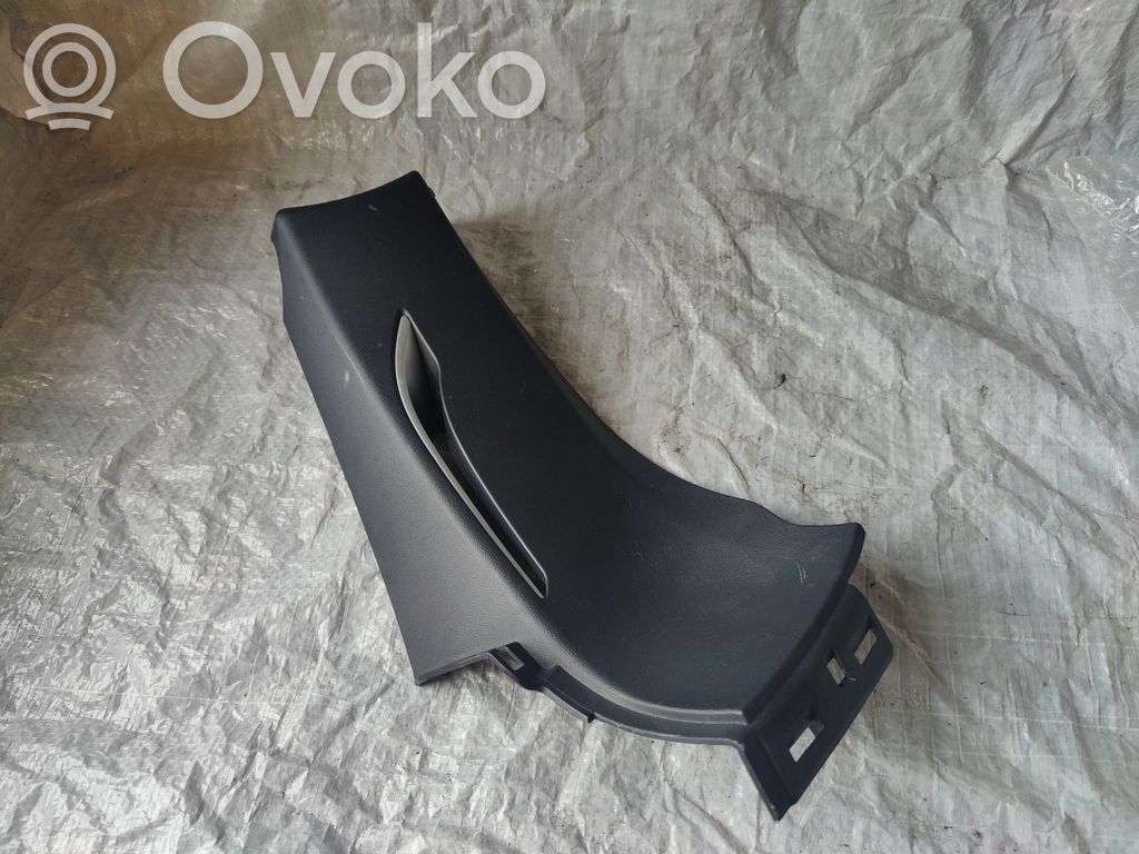 (C) pillar trim   102473000C