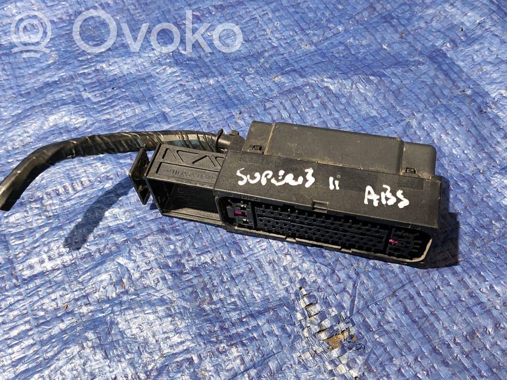 Enchufe del conector del módulo ABS
