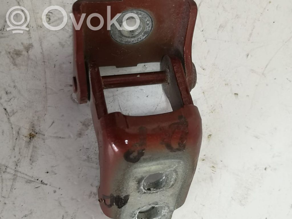 Renault Megane III Front door lower hinge 