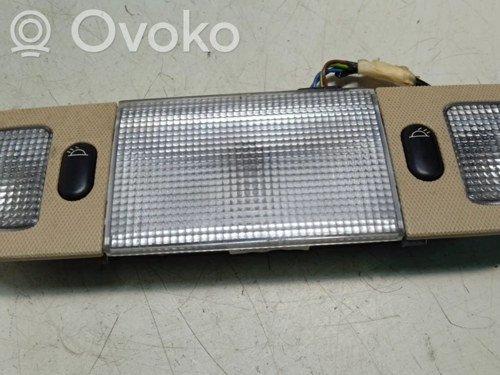 Peugeot 607 Rear seat light 