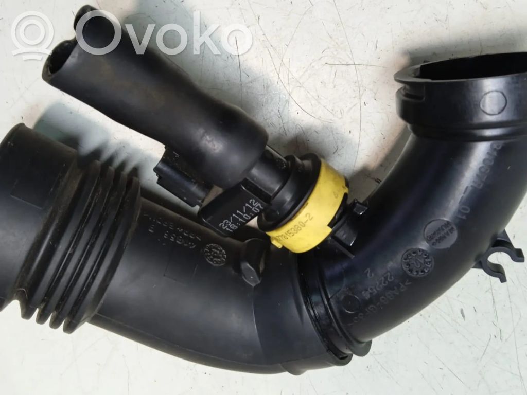 Citroen Berlingo Air intake duct part 