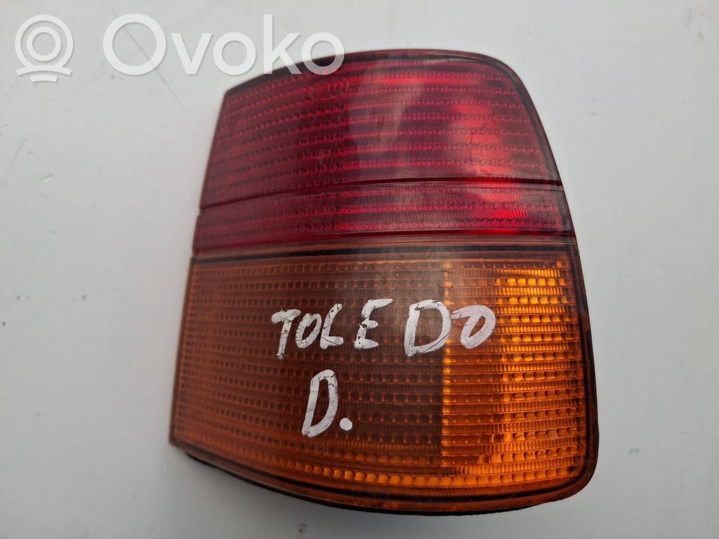 Seat Toledo I (1L) Rückleuchte Heckleuchte 