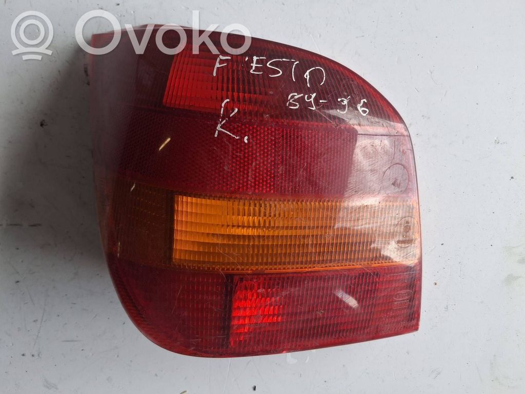 Ford Fiesta Galinis žibintas kėbule 
