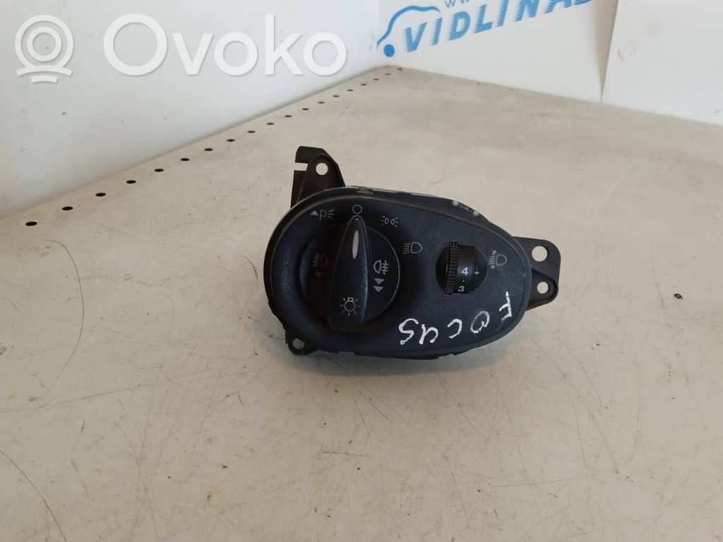 Ford Focus Light switch 