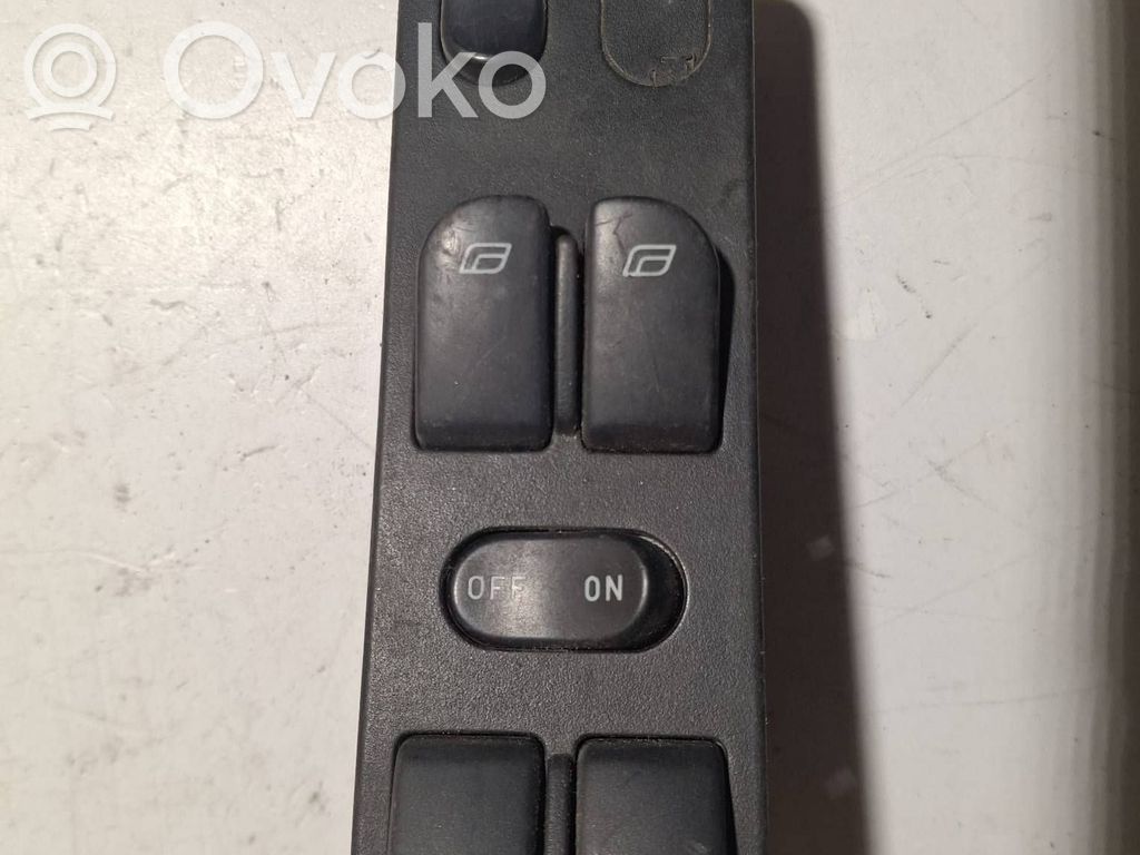 Saab 9000 CS Electric window control switch 