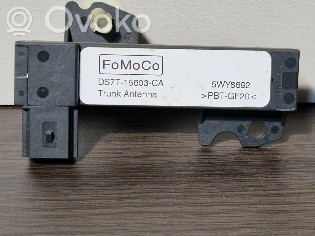 Ford Fusion II Antena GPS 