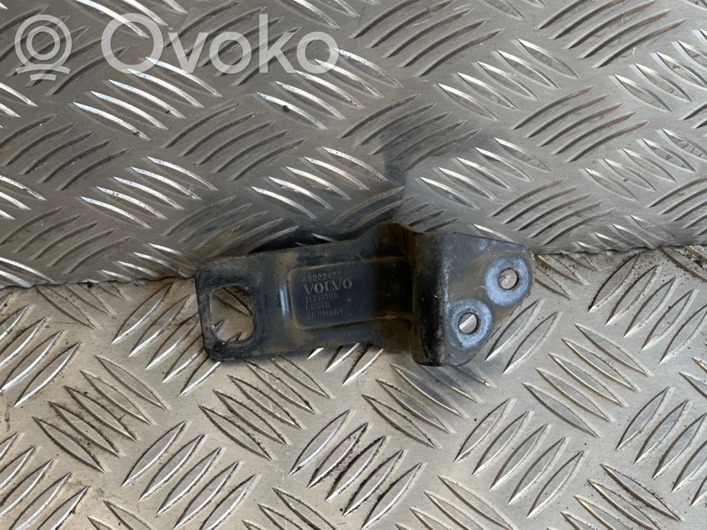 Volvo XC70 Halterung Servopumpe 