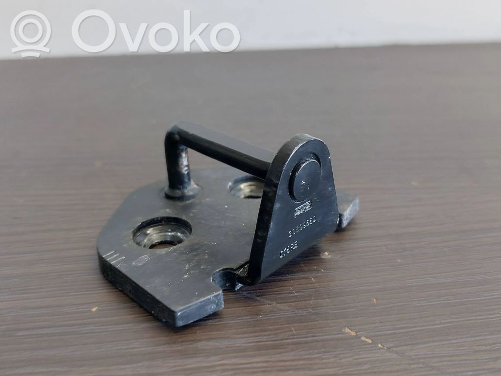 Volvo XC70 Front door lock loop/hook striker 