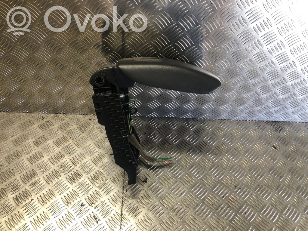 Volvo XC60 Armrest 
