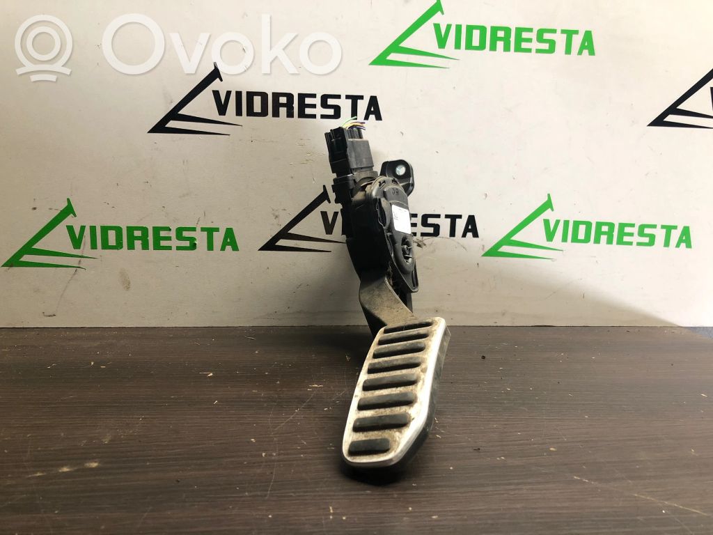Volvo V60 Pedał gazu / przyspieszenia 