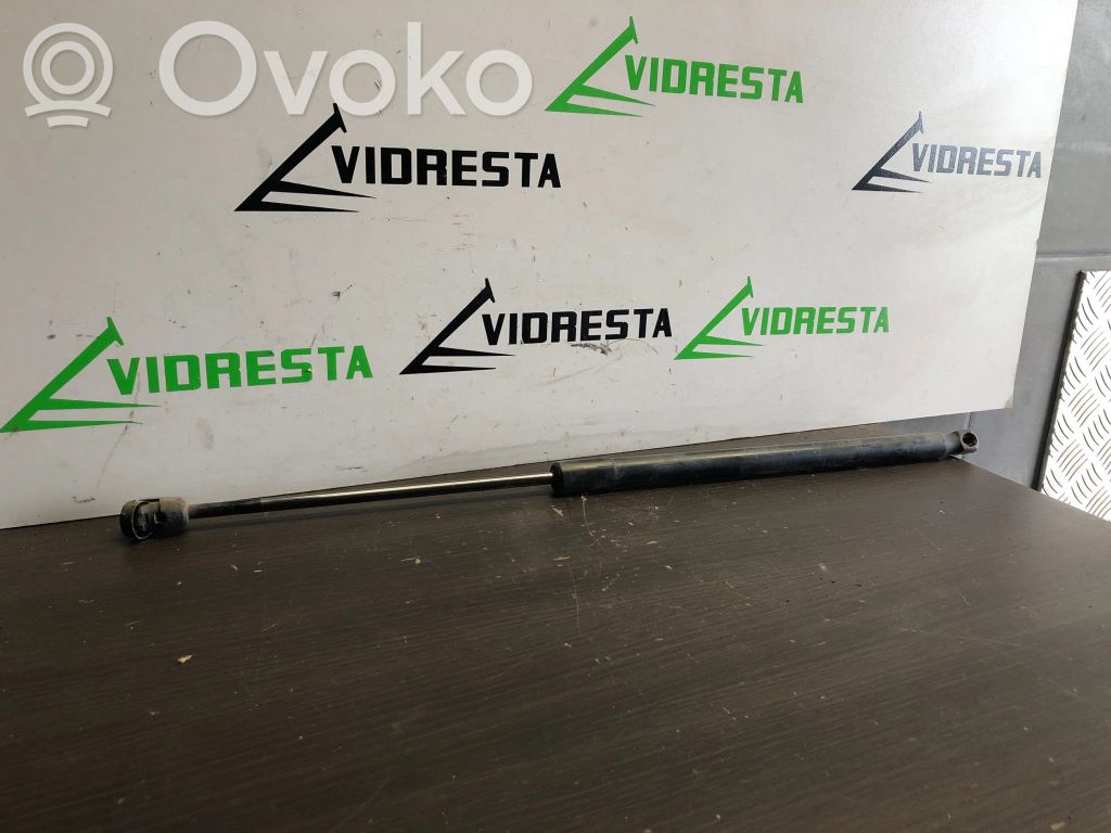 Volvo V60 Tailgate/trunk strut/damper 